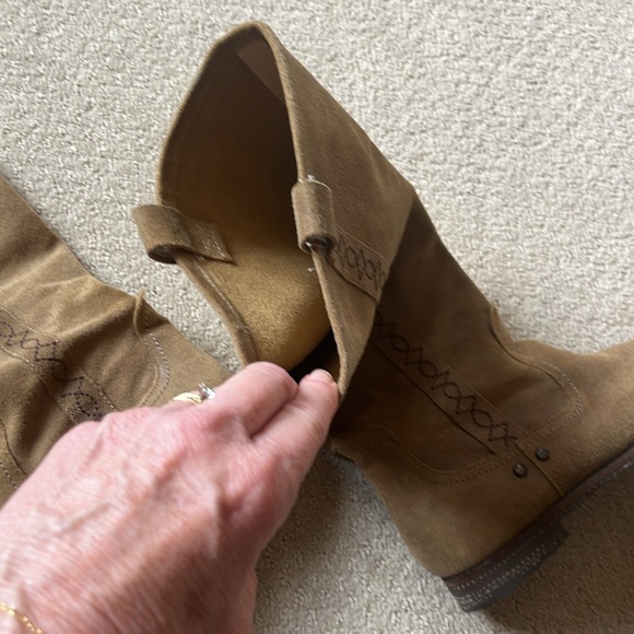 Tan suede pull on low held boots with side detailing. Putney - Picture 7 of 8